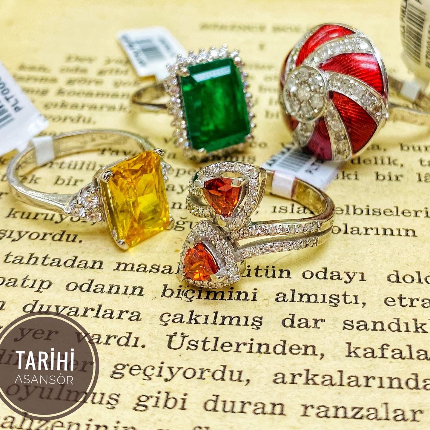 Vintage Tasarım Platin Modeli Pırlanta ve Garnet Taşlı İkiz Yüzük