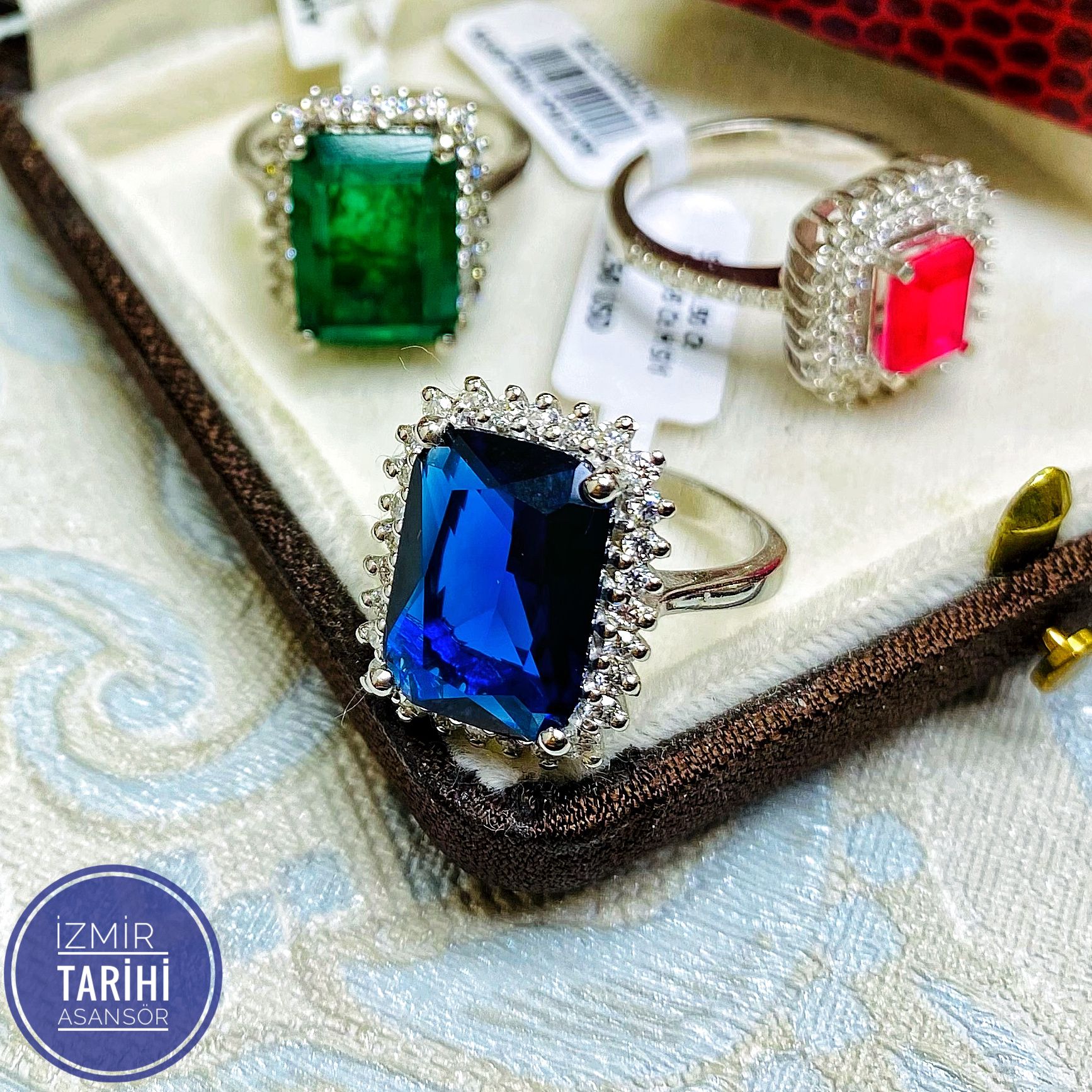 Vintage Tasarım Platin Modeli Pırlanta ve Safir Taşlı Anturaj Yüzük