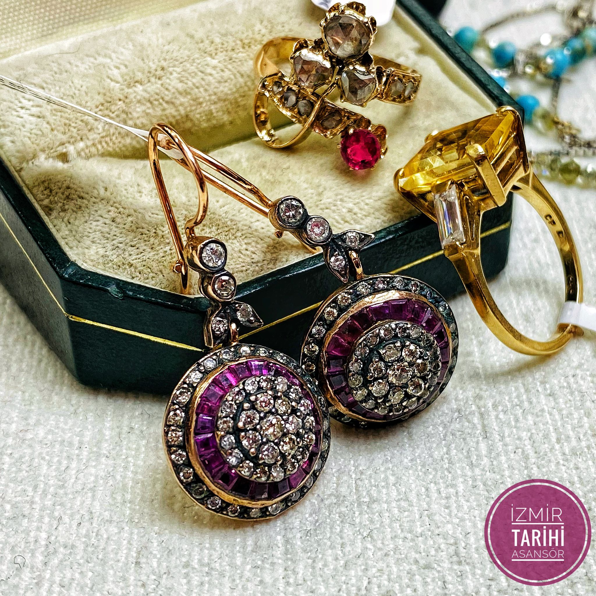 Vintage Tasarım Kalibre Yakut Ve Pırlanta Taşlı Artdeco Sallantılı Küpe 