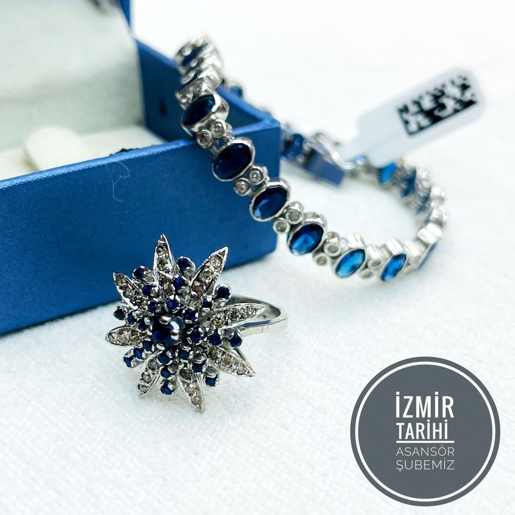 Vintage Tasarım Platin Modeli Pırlanta ve Safir Taşlı Çiçek Yüzük