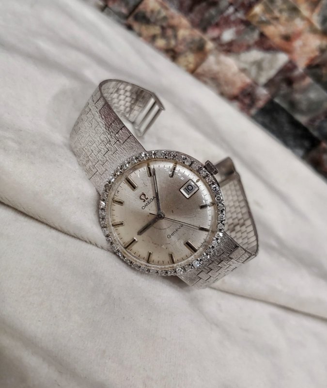 Antika Pırlanta Taşlı Limited Edition Omega 18 Ayar Altın Saat